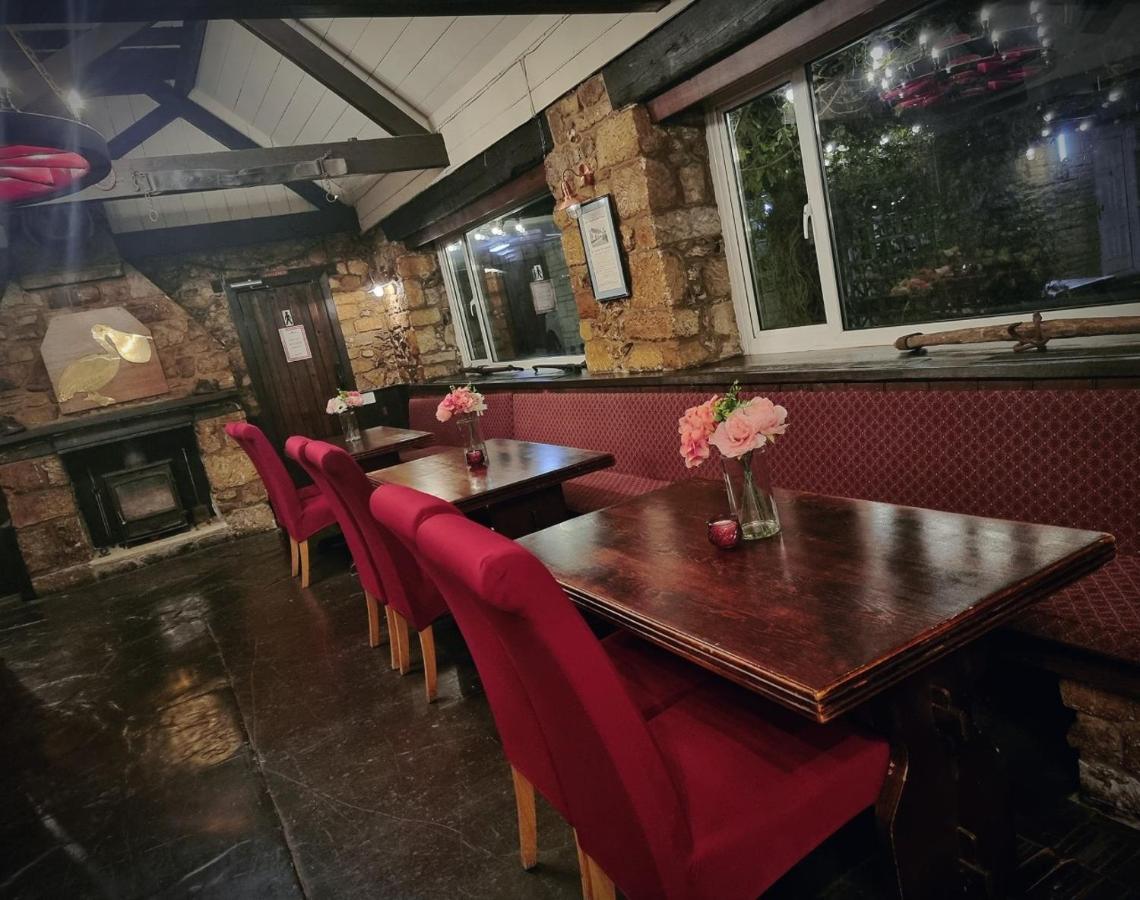 The Pelican Inn Stapleford  Buitenkant foto