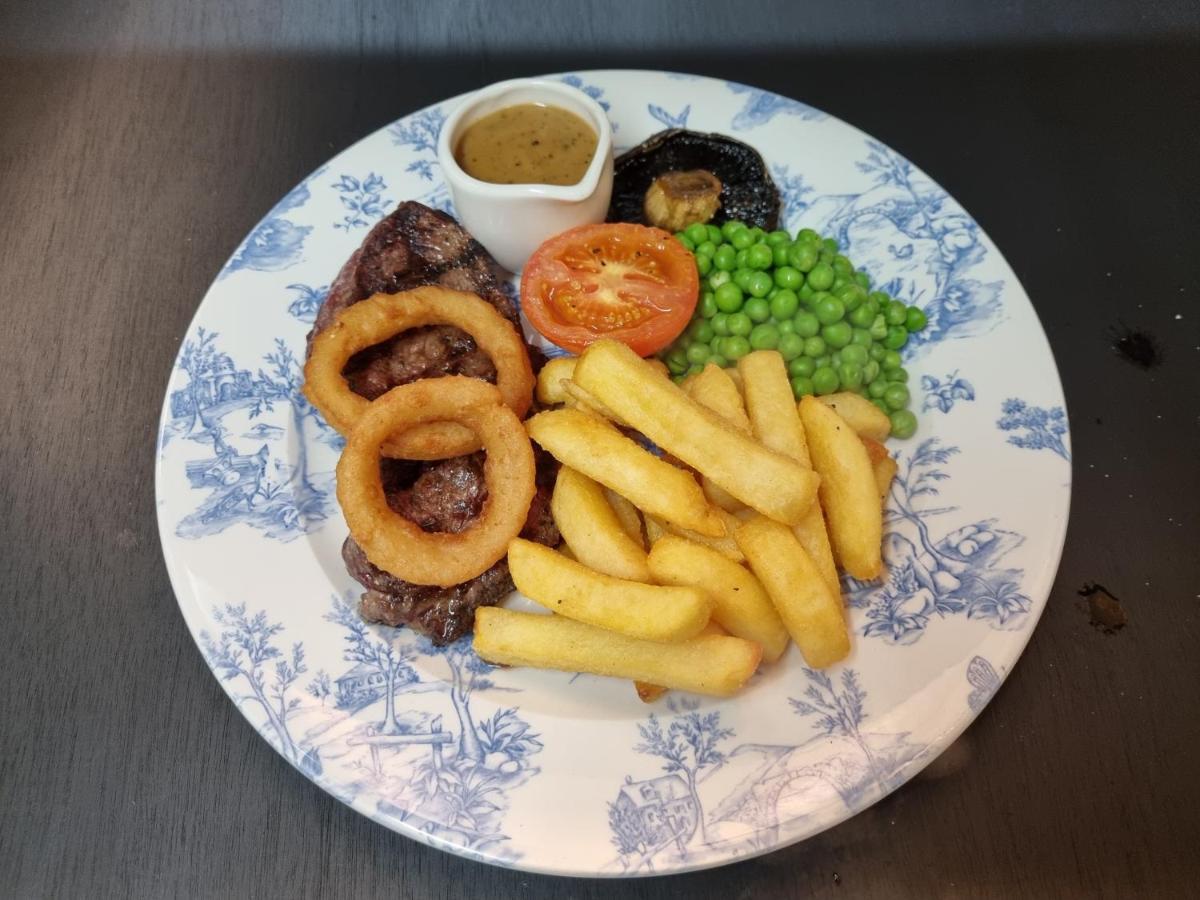 The Pelican Inn Stapleford  Buitenkant foto